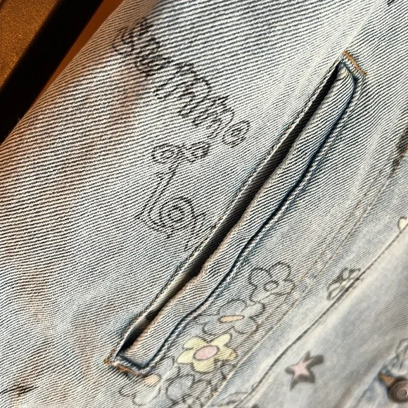 WILD FABLE Wild Graffiti Jean Jacket - Picture 10 of 16